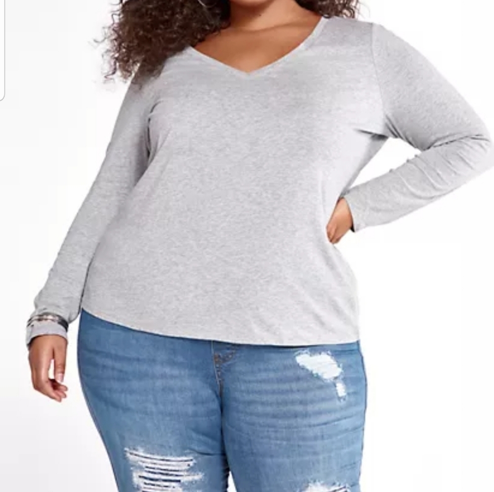 Fashion to Figure Long Sleeve V-Neck Tee, 1X
